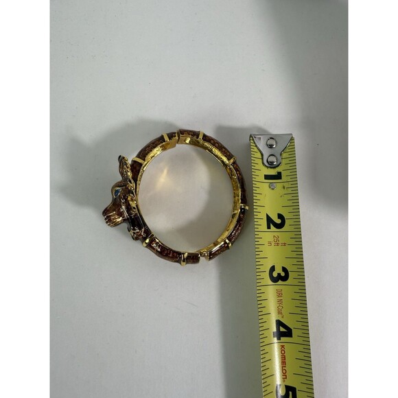 Kenneth J Lane Rhinestone Enamel Lions Head Gold Tone Clamp Bracelet Cuff 7.25" - Picture 8 of 10